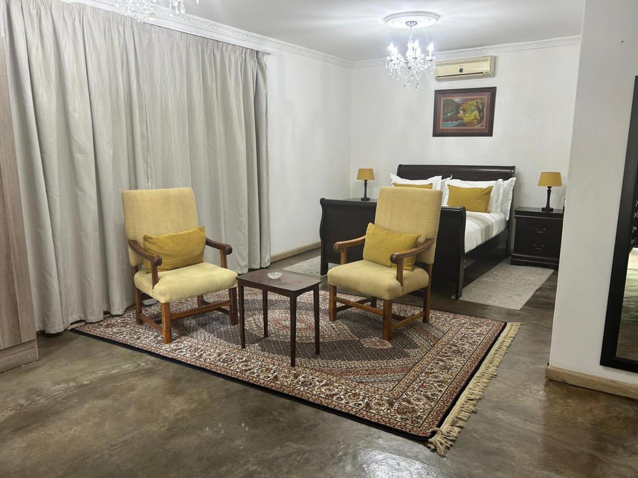 Calla Lily Guesthouse Mbombela Buitenkant foto