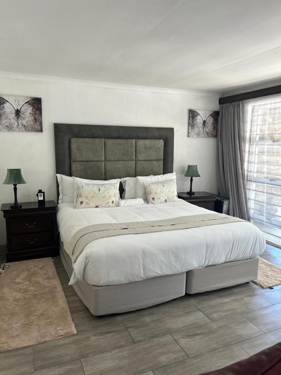 Calla Lily Guesthouse Mbombela Buitenkant foto
