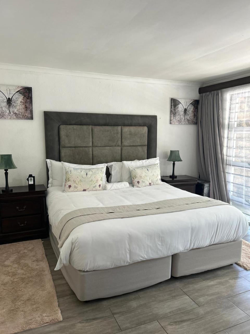 Calla Lily Guesthouse Mbombela Buitenkant foto