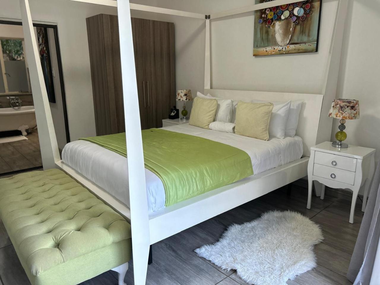 Calla Lily Guesthouse Mbombela Buitenkant foto