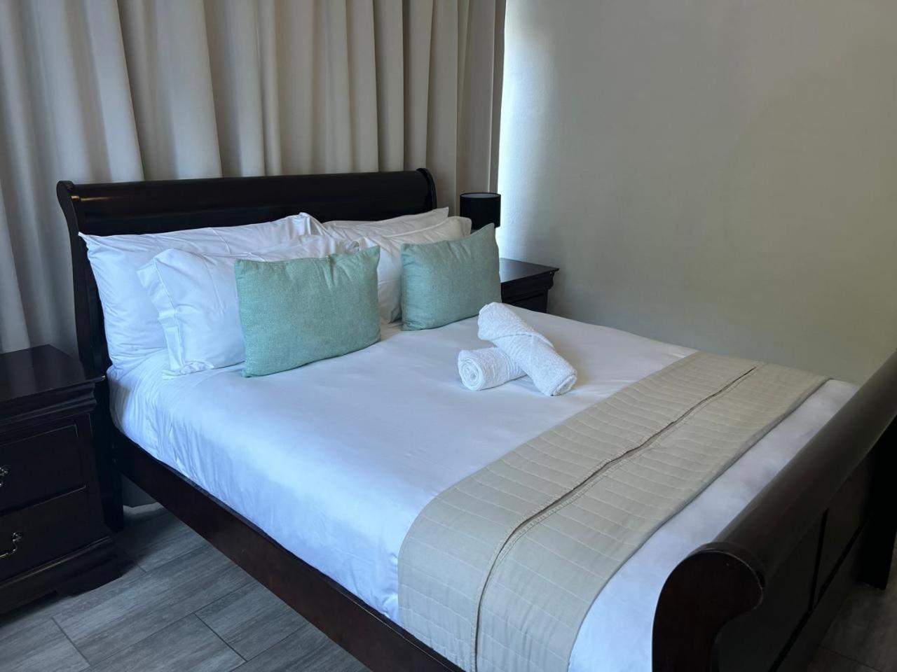 Calla Lily Guesthouse Mbombela Buitenkant foto