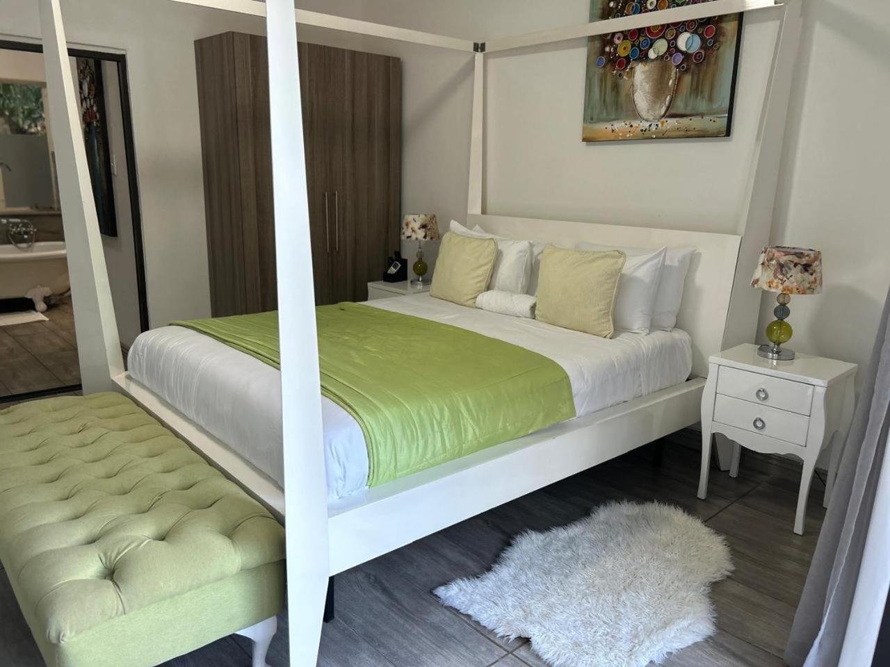 Calla Lily Guesthouse Mbombela Buitenkant foto