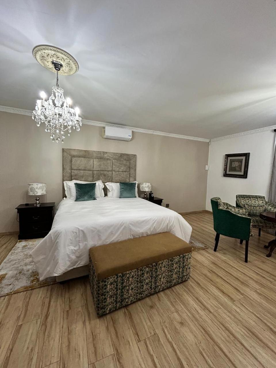 Calla Lily Guesthouse Mbombela Buitenkant foto